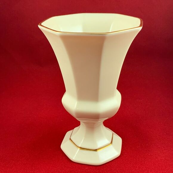 LENOX Vintage "Diana" Multisided Pedestal Base Vase with 24k Gold Trim - Picture 1 of 5